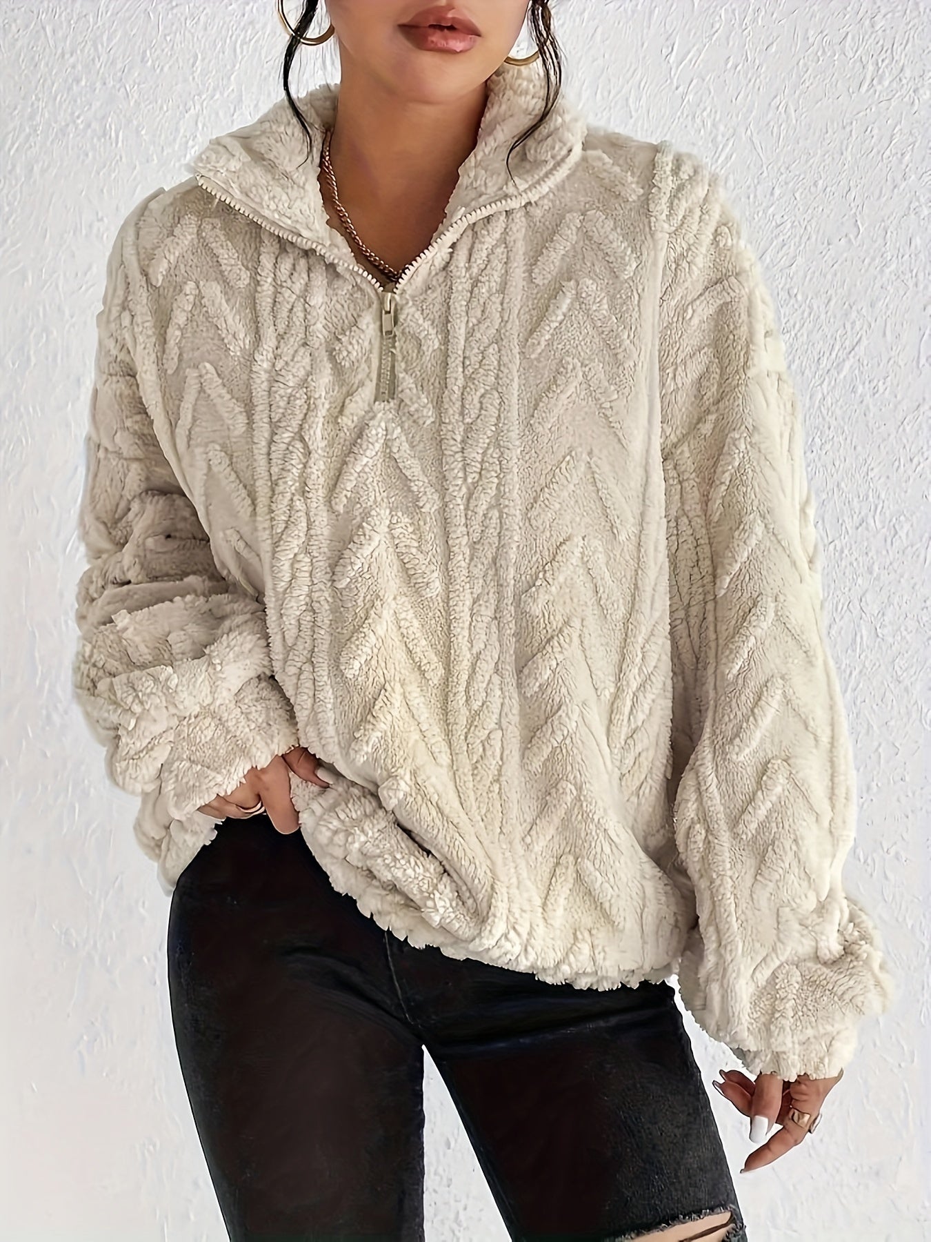 Remi - Luxe Cable-Knit Fleece Sweatshirt