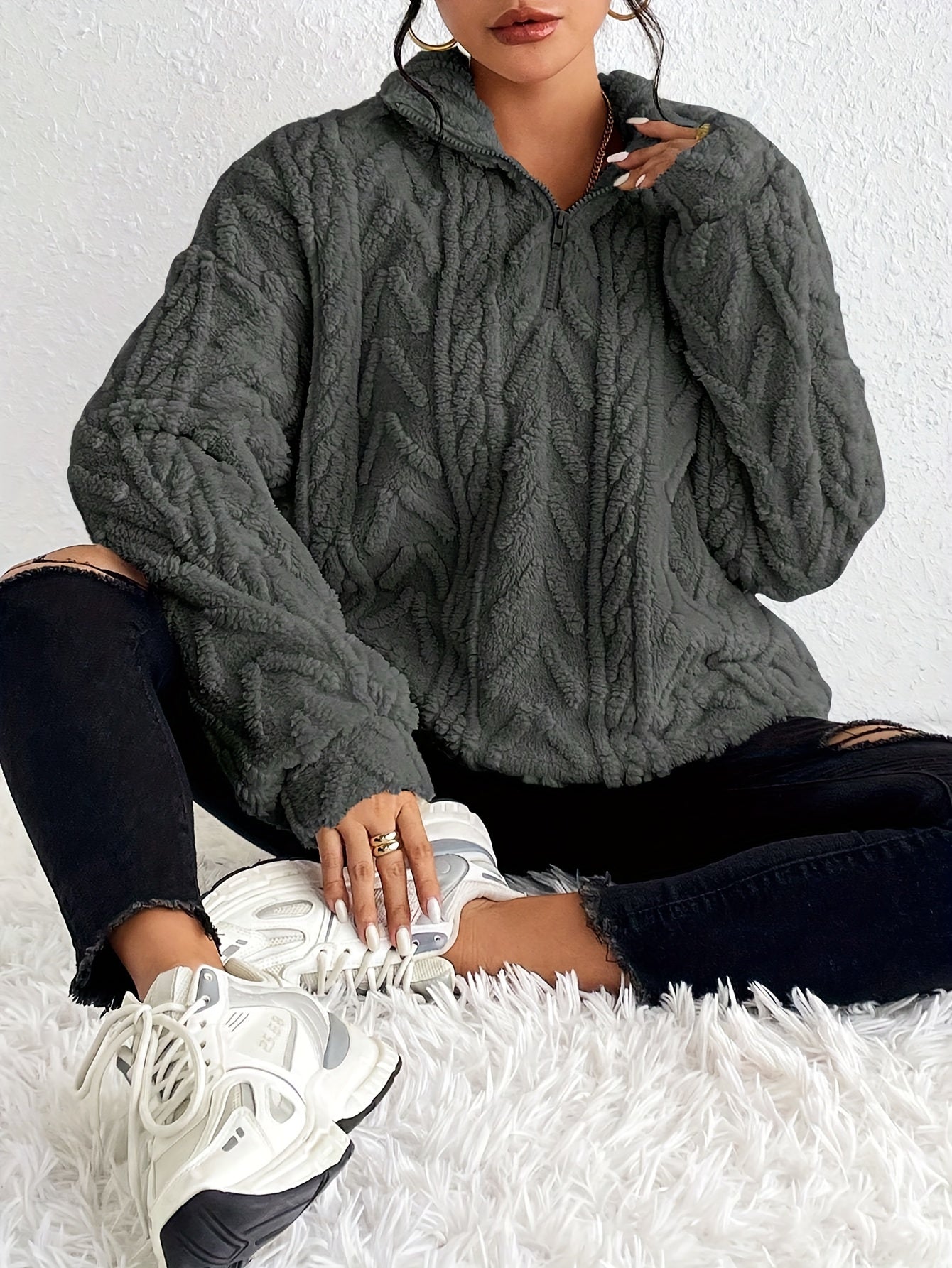 Remi - Luxe Cable-Knit Fleece Sweatshirt