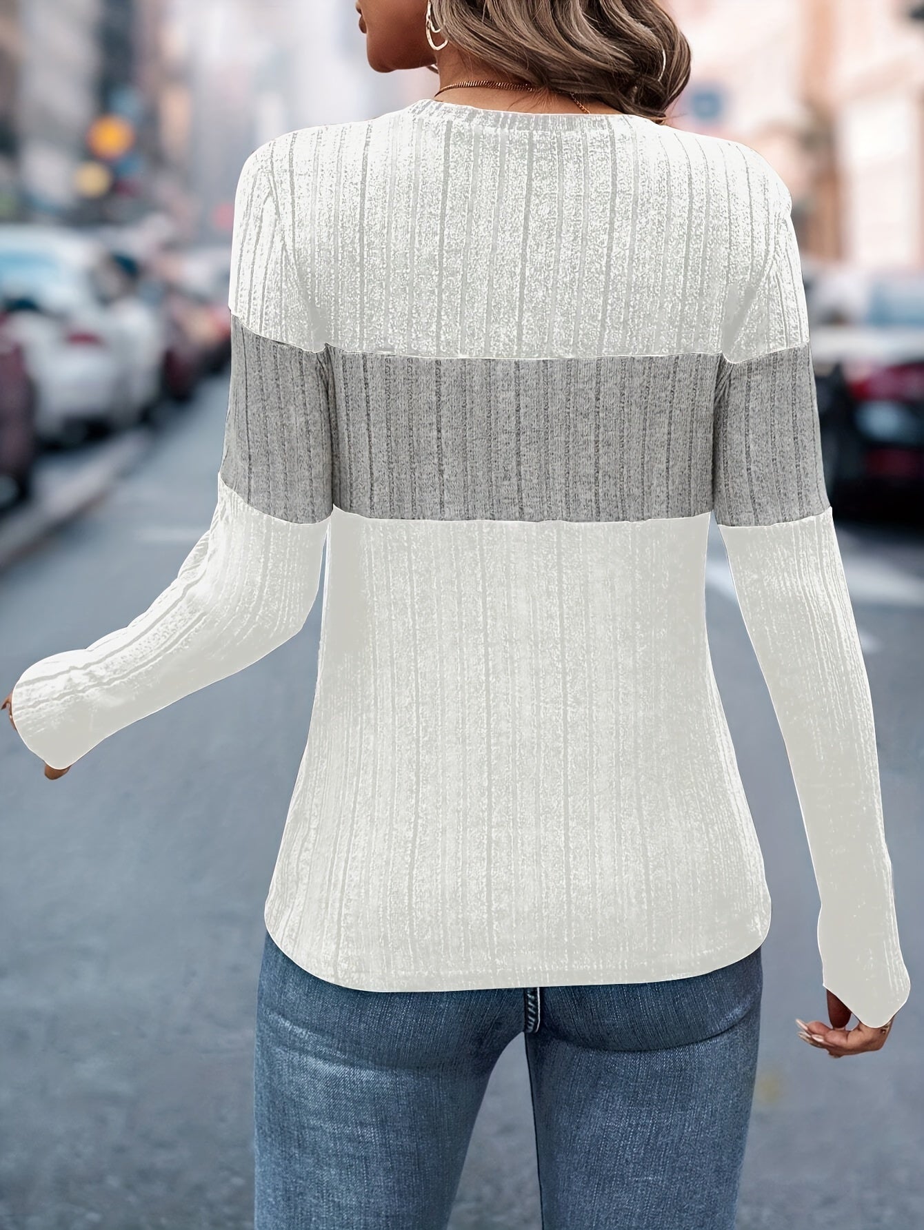 Lani - Elegant Colourblock Pullover