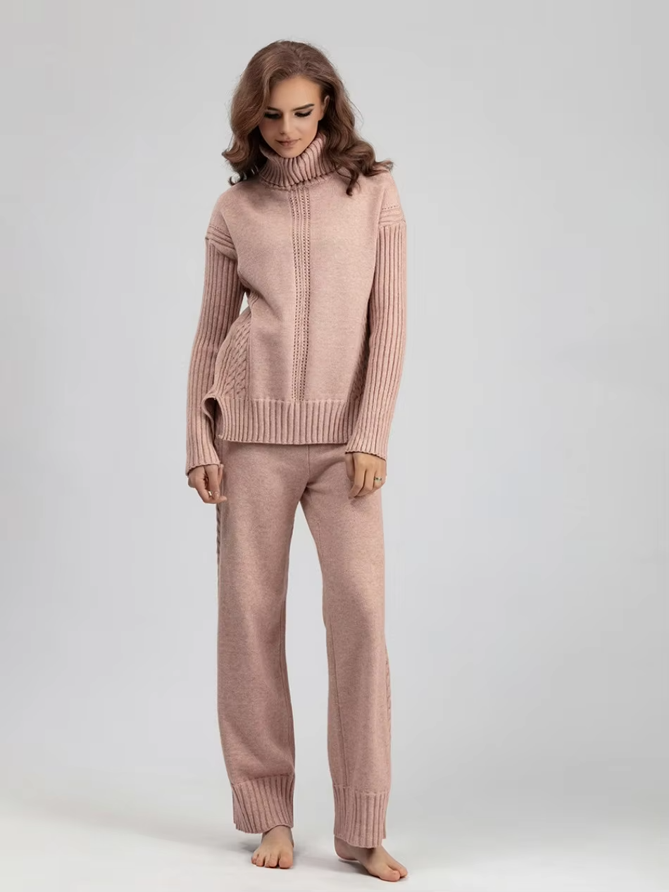 Charli - Cozy Turtleneck Set