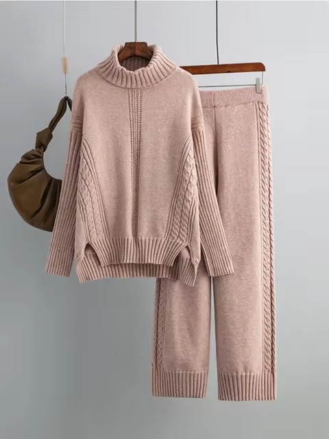 Charli - Cozy Turtleneck Set