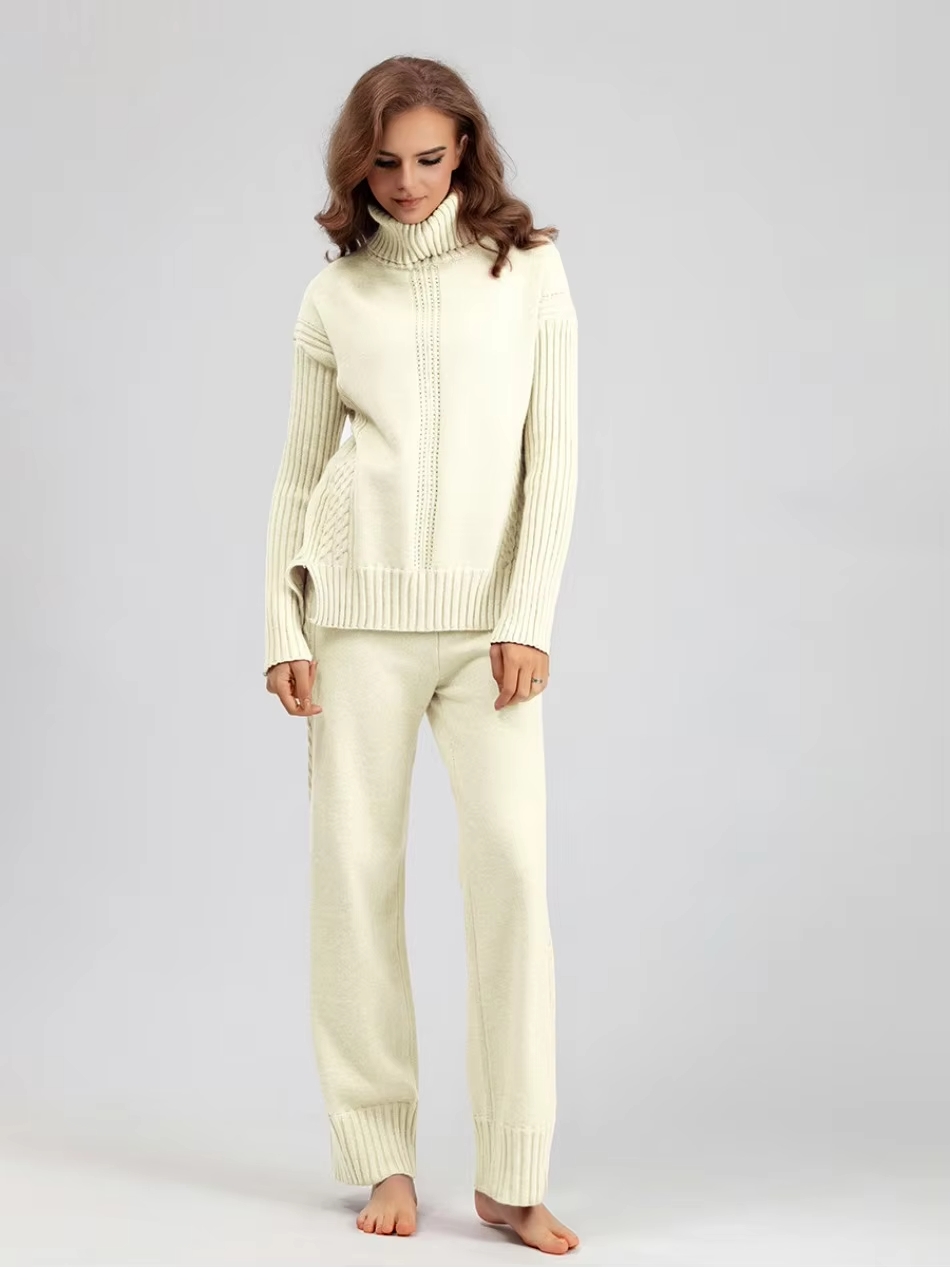 Charli - Cozy Turtleneck Set