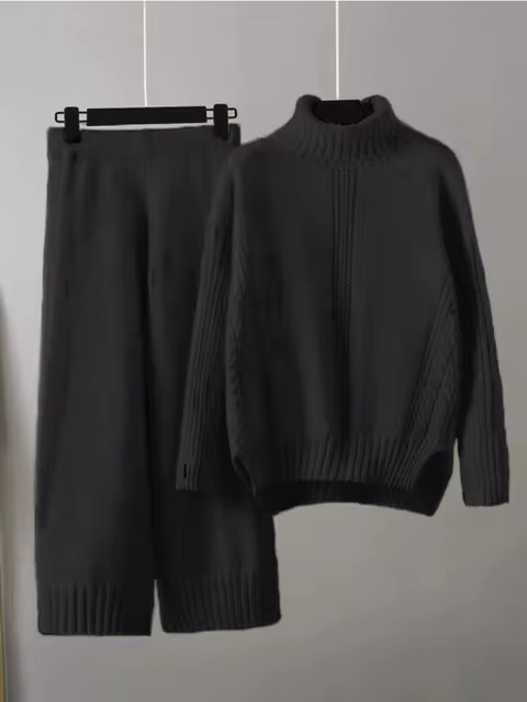 Charli - Cozy Turtleneck Set