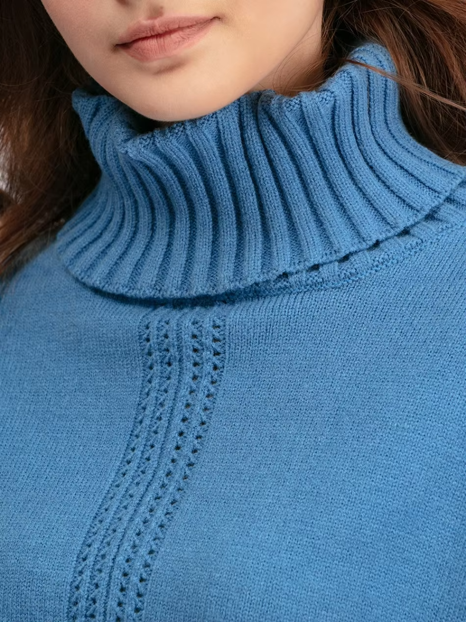 Charli - Cozy Turtleneck Set