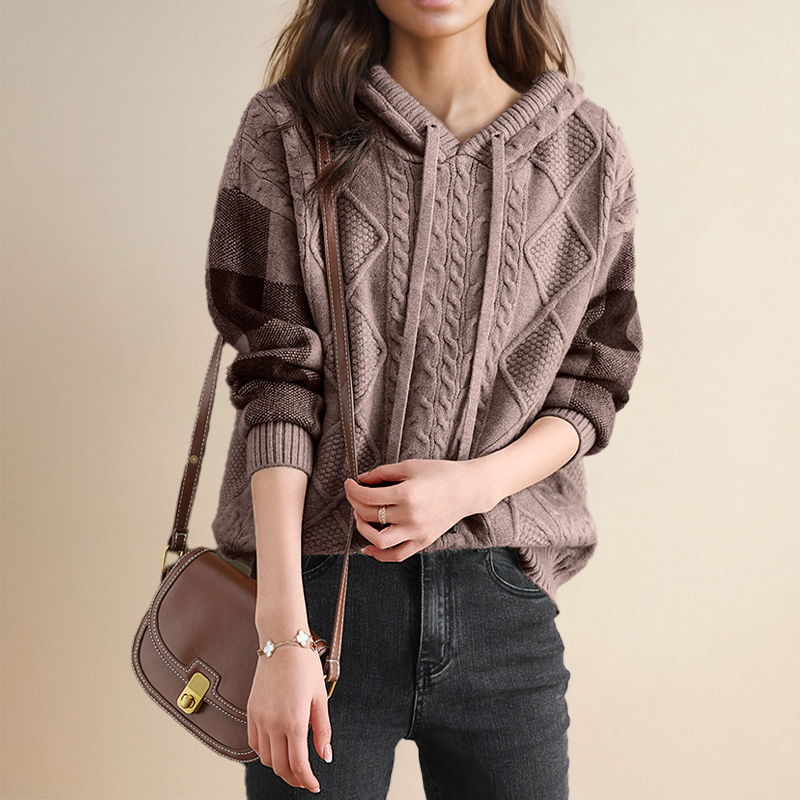 Mae - Stylish Cable Knit Sweater