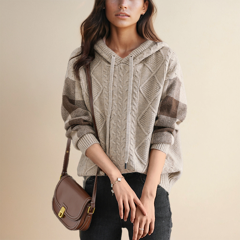 Mae - Stylish Cable Knit Sweater