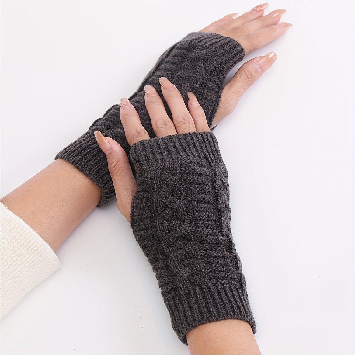 Koa - Stylish Fingerless Winter Gloves