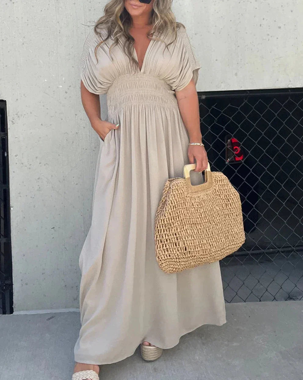 Scarlett - Elegant Maxi Dress