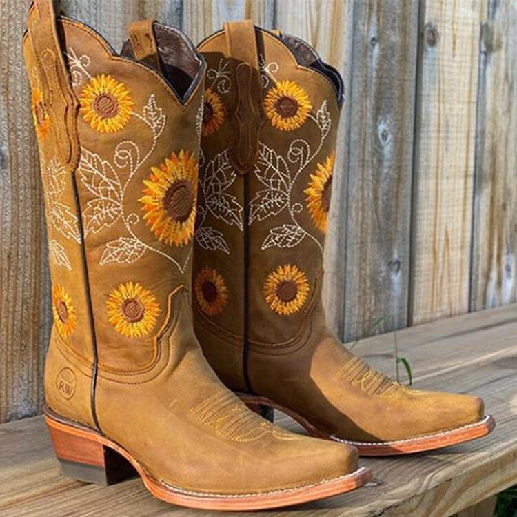 Martha - Bohemian Style Boots