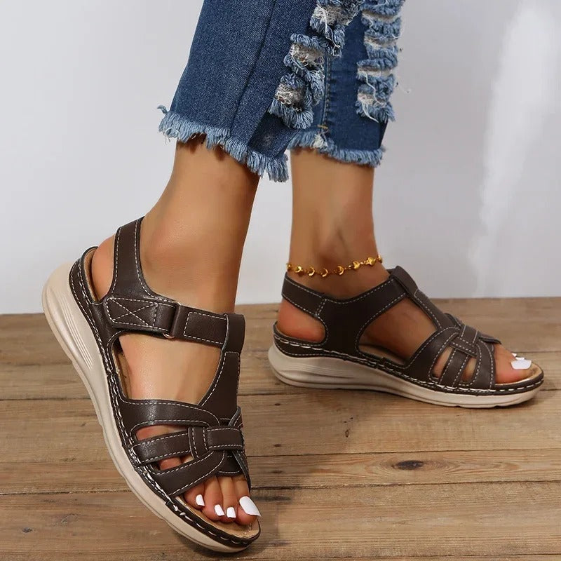 Ava – Strappy Sandals with Cushioned Sole