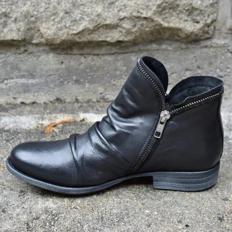 Riley - Women's Zipped Leather Ankle Boots
