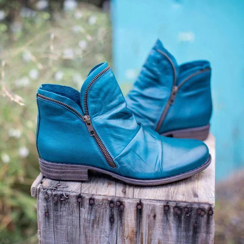 Riley - Women's Zipped Leather Ankle Boots