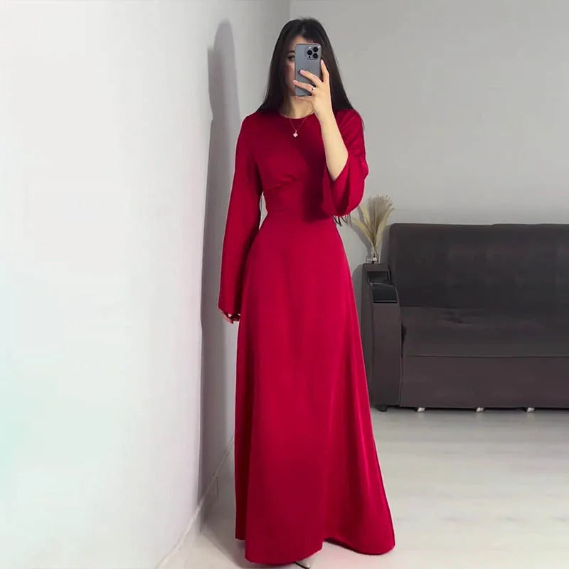 Layla - Classic Lightweight Long Dress for Formal Occasions